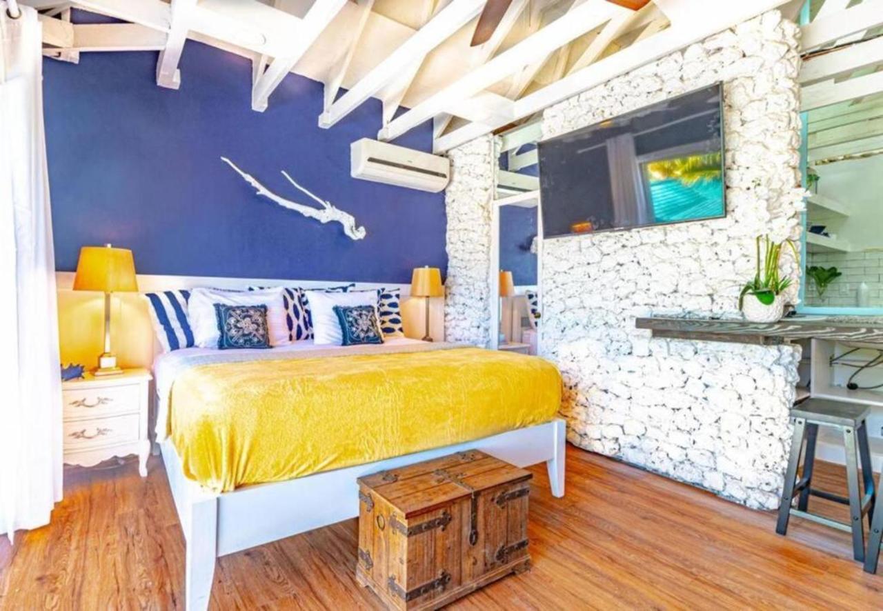 Pool Cottage At Viking Hill - Love Beach Nassau Eksteriør billede